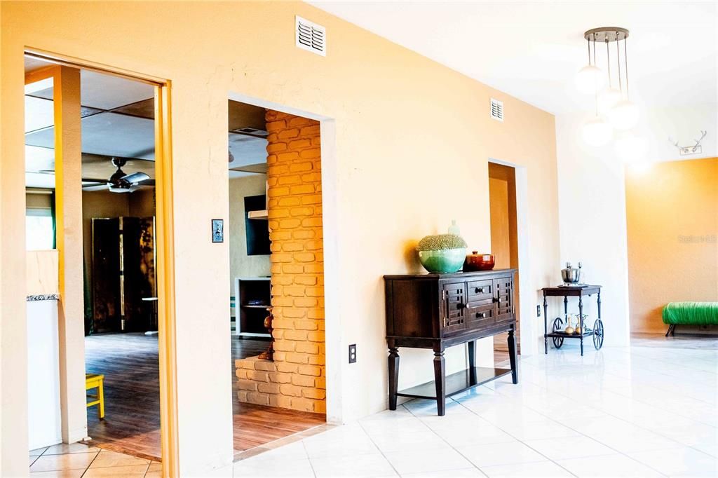 Active With Contract: $239,000 (4 beds, 2 baths, 1653 Square Feet)