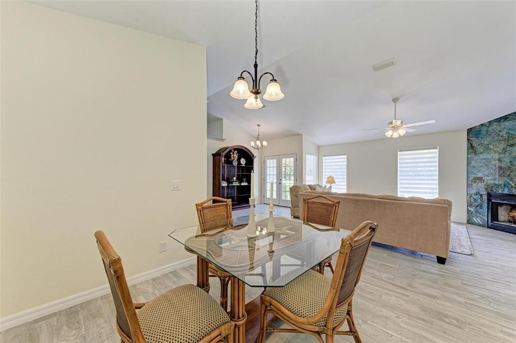 Active With Contract: $509,900 (3 beds, 2 baths, 1705 Square Feet)