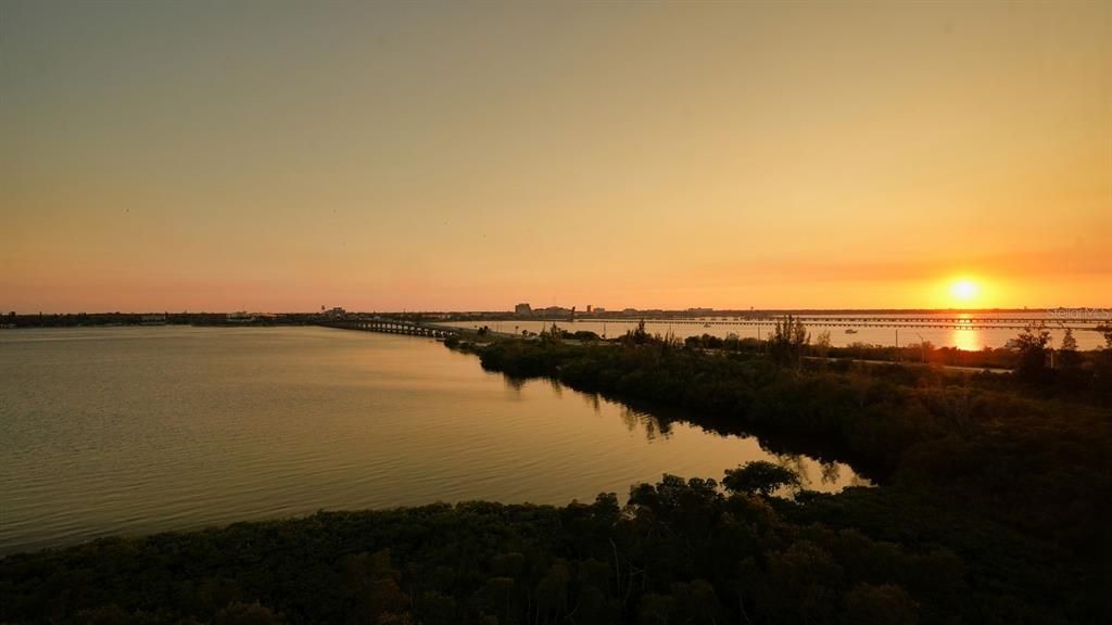 En Venta: $1,579,999 (3 camas, 4 baños, 4244 Pies cuadrados)