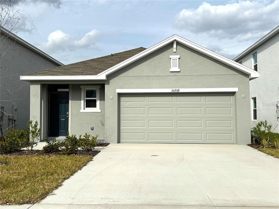 Recently Rented: $2,185 (3 beds, 2 baths, 1560 Square Feet)