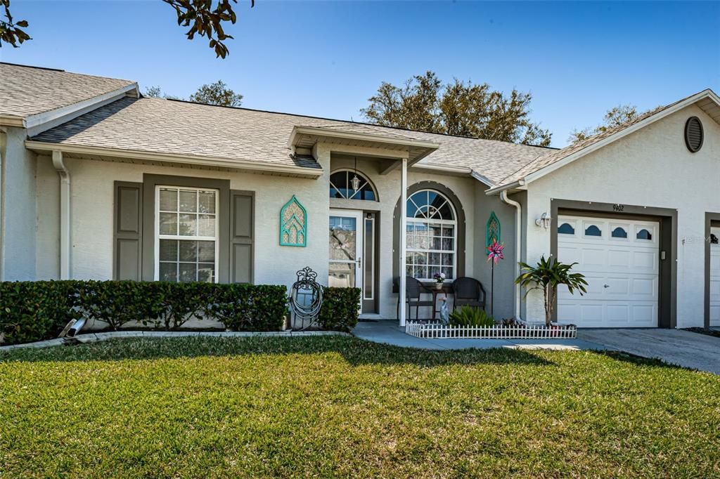 Recently Sold: $275,000 (2 beds, 2 baths, 1253 Square Feet)