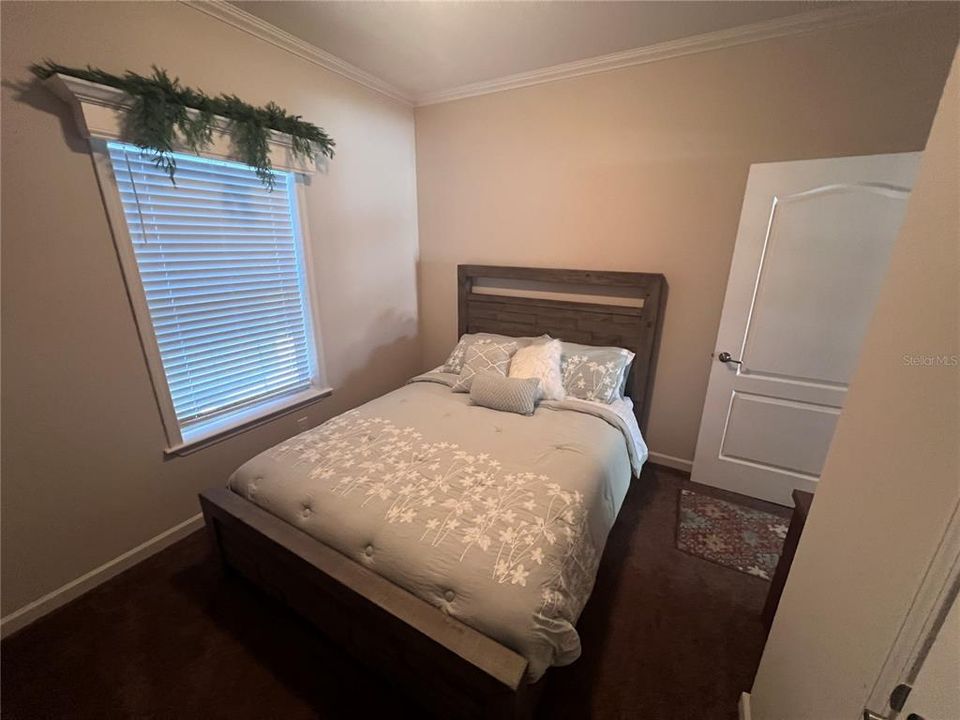 Active With Contract: $274,500 (2 beds, 2 baths, 1056 Square Feet)