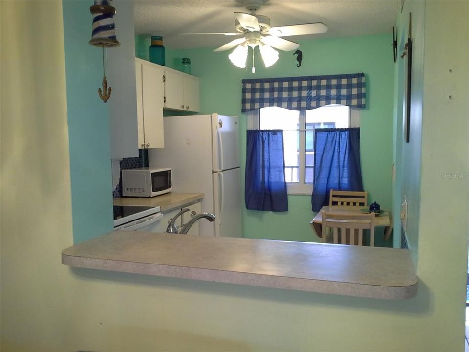 Recently Sold: $115,000 (1 beds, 1 baths, 682 Square Feet)