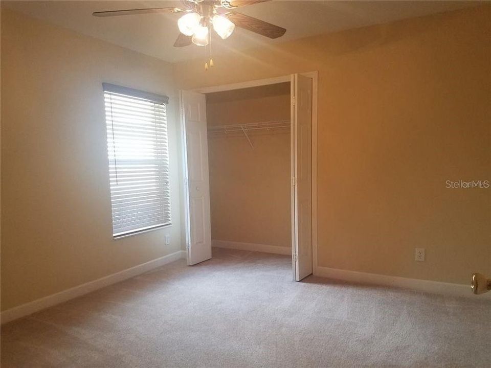 For Rent: $2,200 (3 beds, 2 baths, 1992 Square Feet)