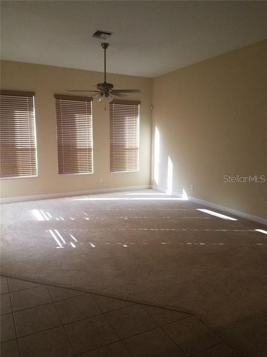For Rent: $2,200 (3 beds, 2 baths, 1992 Square Feet)