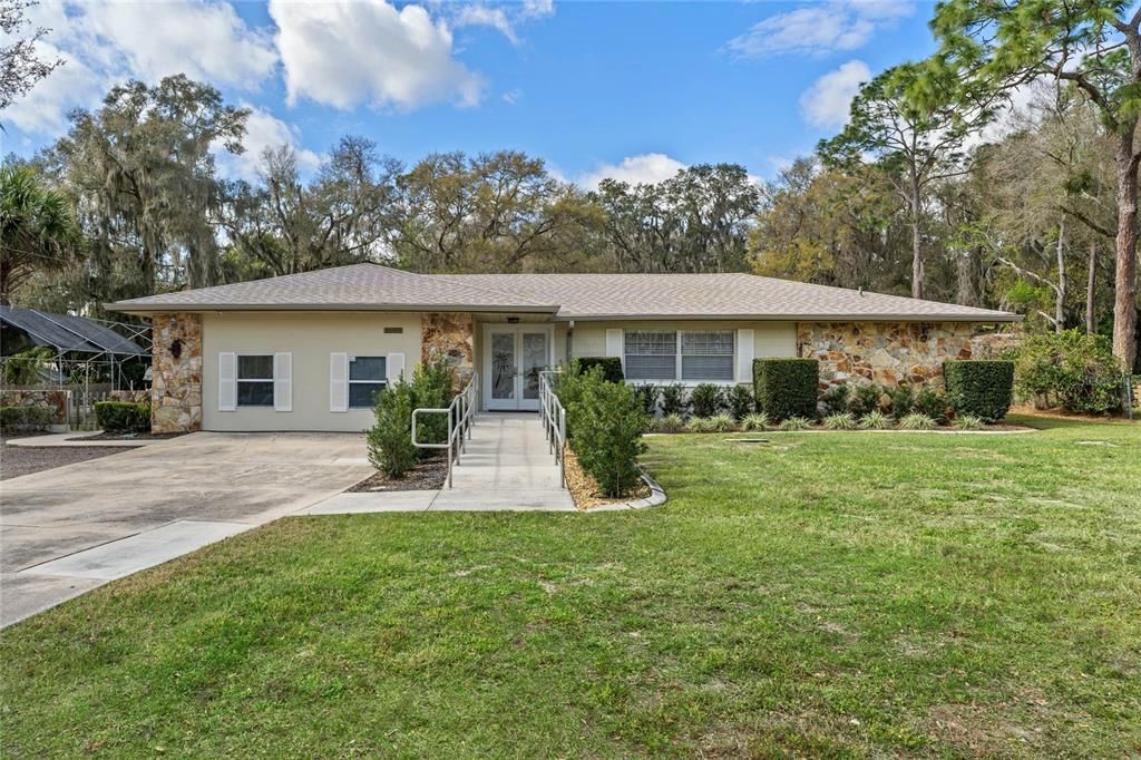 Recently Sold: $349,000 (5 beds, 2 baths, 2325 Square Feet)