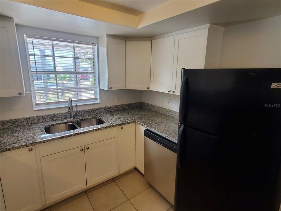 Recently Rented: $1,650 (2 beds, 2 baths, 1155 Square Feet)
