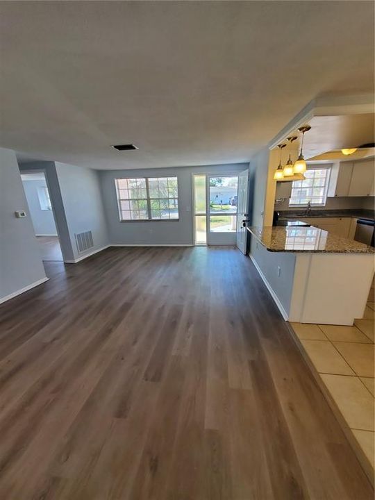 Recently Rented: $1,650 (2 beds, 2 baths, 1155 Square Feet)