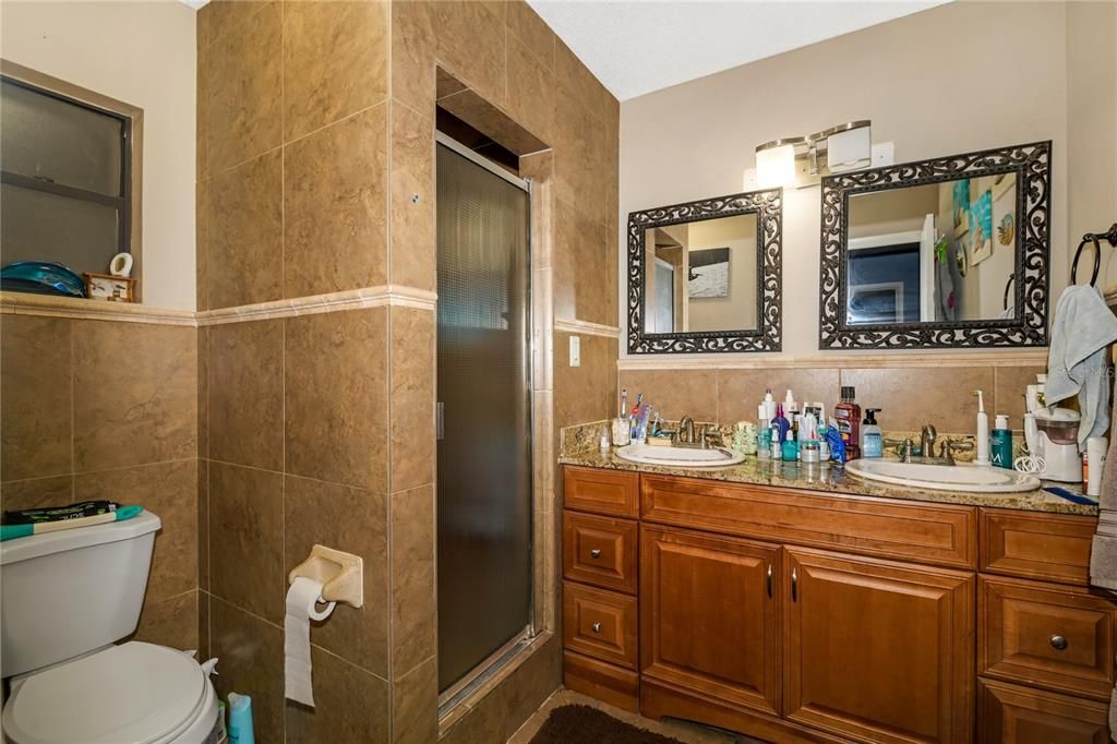 待售: $359,000 (3 贝兹, 2 浴室, 1932 平方英尺)