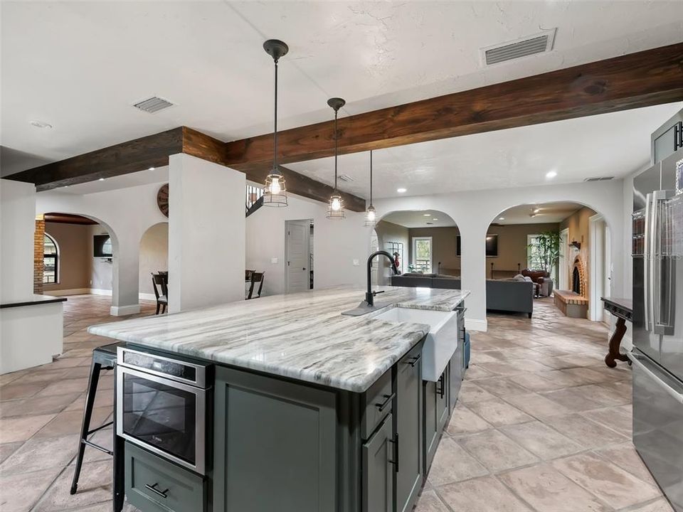 Recently Sold: $1,575,000 (3 beds, 4 baths, 3400 Square Feet)