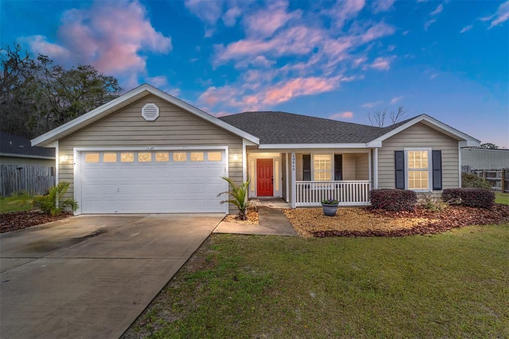 Recently Sold: $300,000 (3 beds, 2 baths, 1465 Square Feet)