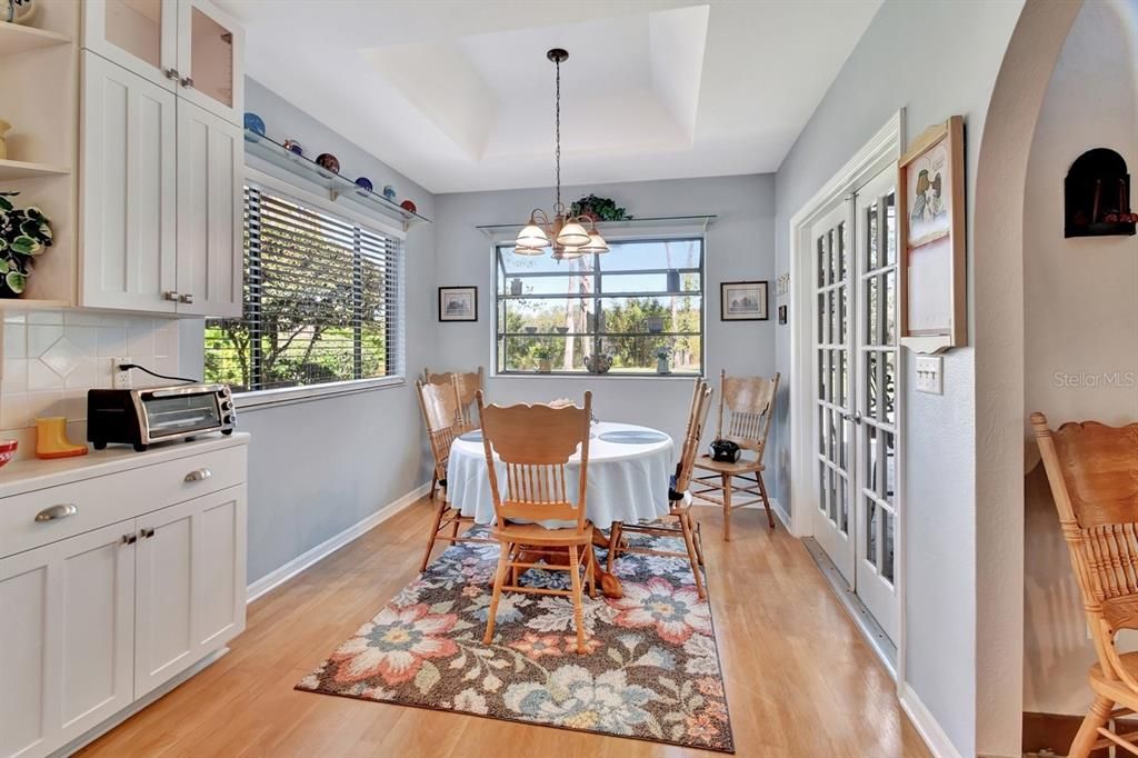 Active With Contract: $899,900 (4 beds, 3 baths, 3014 Square Feet)