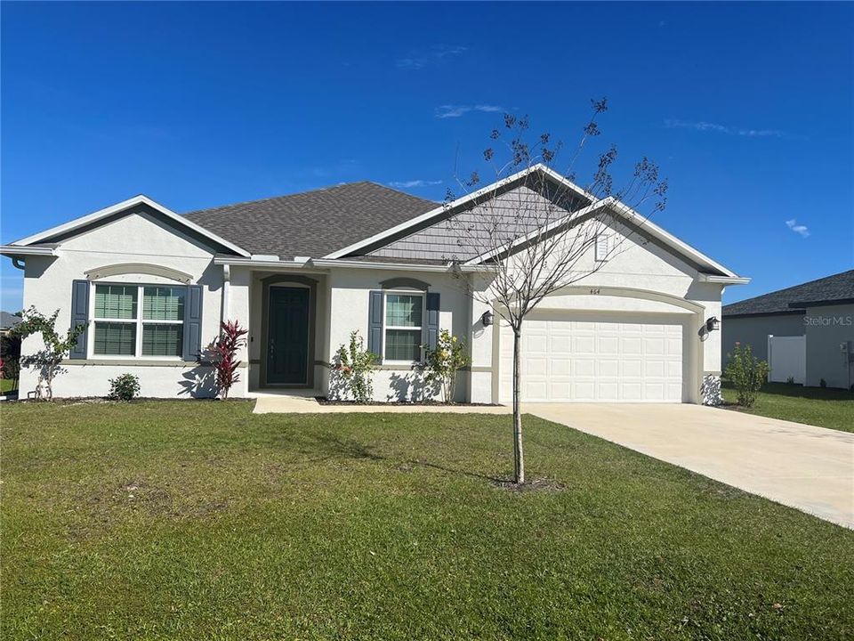 Active With Contract: $2,200 (3 beds, 2 baths, 2068 Square Feet)