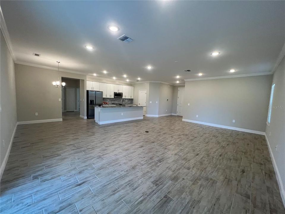 Active With Contract: $2,200 (3 beds, 2 baths, 2068 Square Feet)