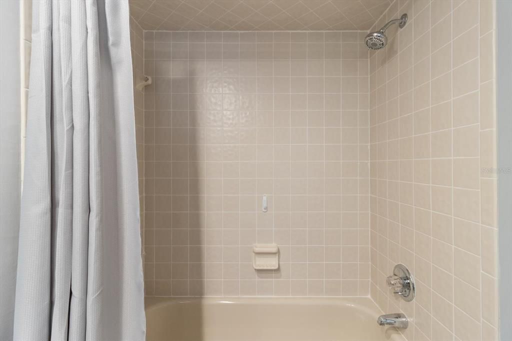 Tiled Shower/Tub Combo