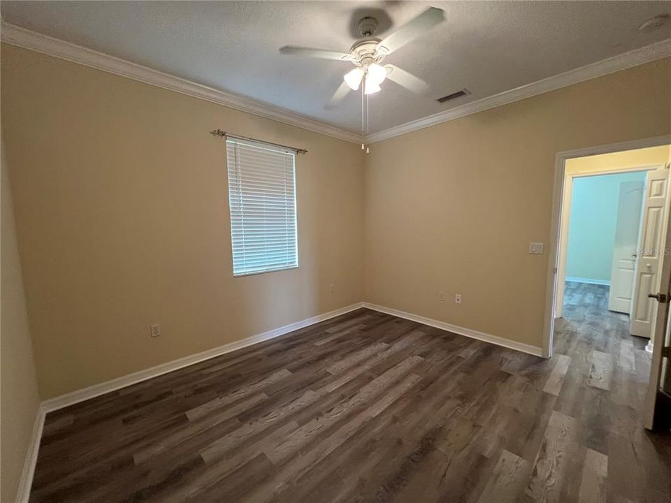 Recently Rented: $2,400 (3 beds, 2 baths, 1845 Square Feet)