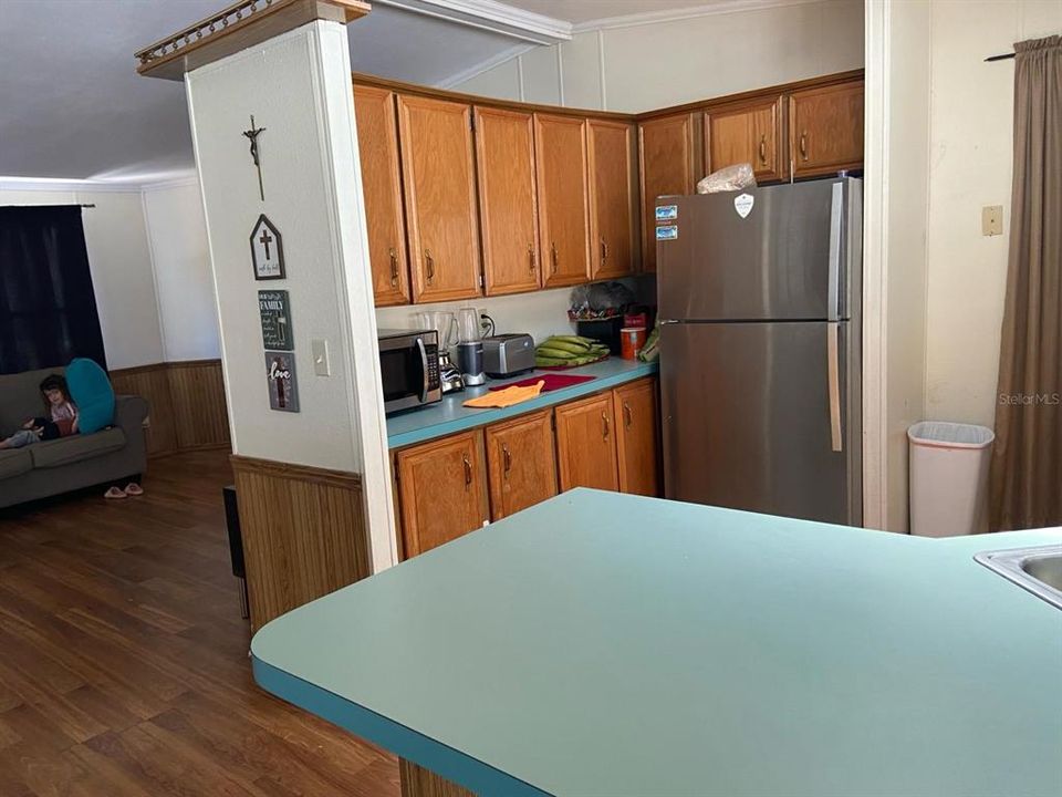 For Sale: $255,000 (3 beds, 2 baths, 1440 Square Feet)
