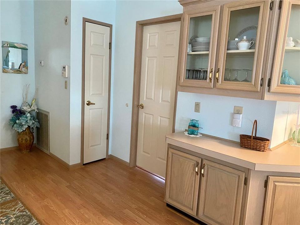 For Sale: $167,500 (2 beds, 2 baths, 1596 Square Feet)