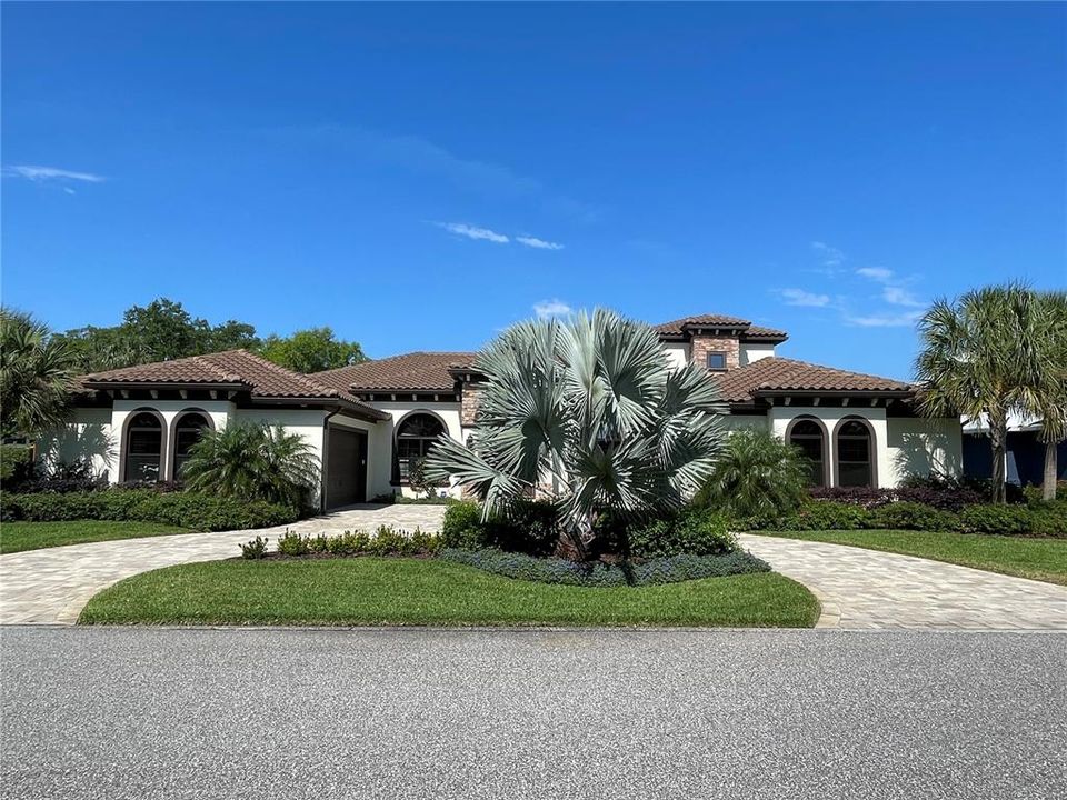 Recently Sold: $1,850,000 (5 beds, 4 baths, 3997 Square Feet)