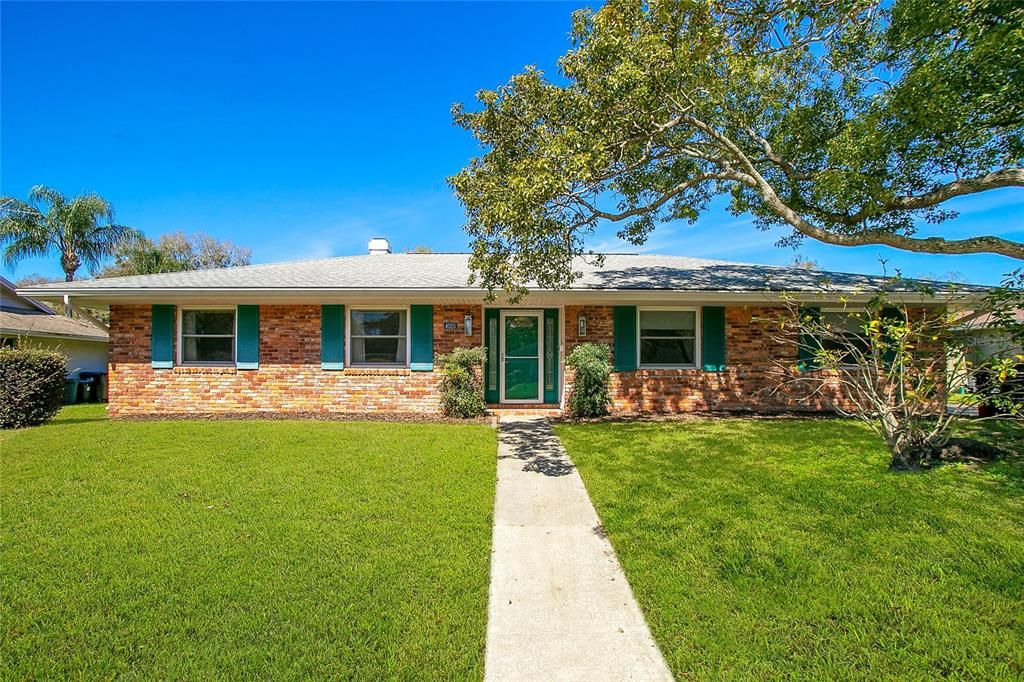 Recently Sold: $459,900 (3 beds, 2 baths, 1841 Square Feet)