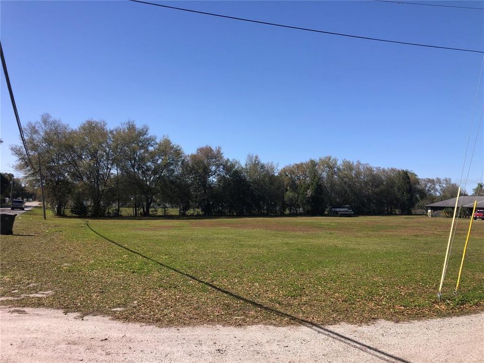 Vendido Recientemente: $160,000 (1.06 acres)