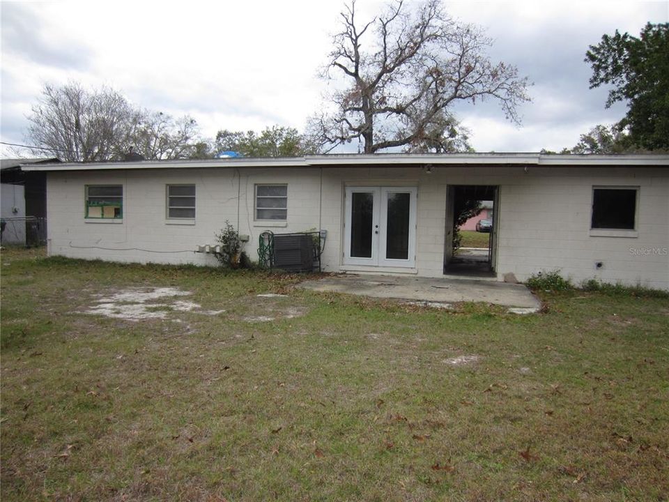 Recently Sold: $175,000 (3 beds, 2 baths, 1014 Square Feet)