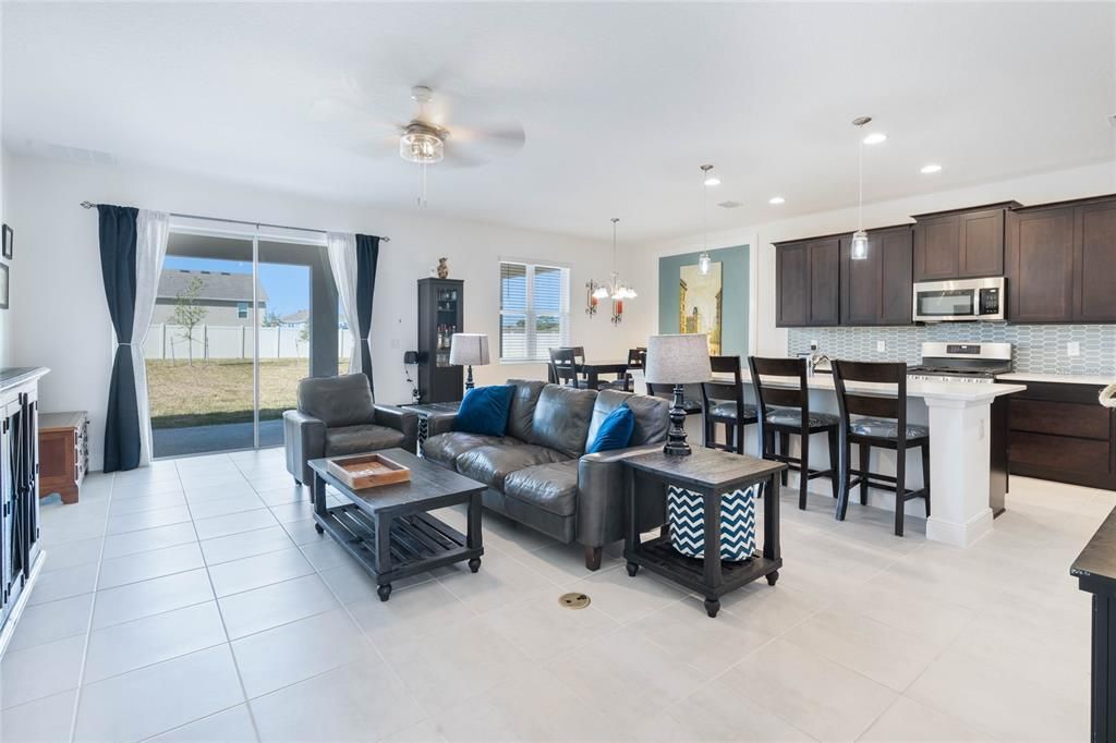 Active With Contract: $519,000 (4 beds, 2 baths, 2103 Square Feet)