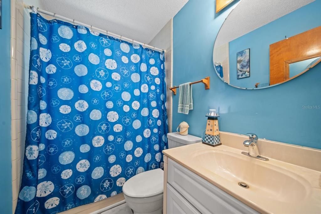For Sale: $479,000 (3 beds, 2 baths, 1379 Square Feet)