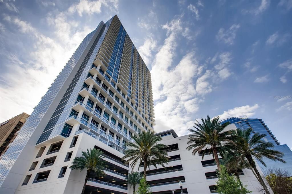 Recently Rented: $3,500 (2 beds, 2 baths, 1133 Square Feet)