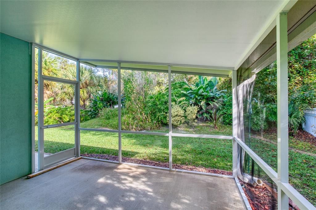 Owners private screened  porch off of suite.