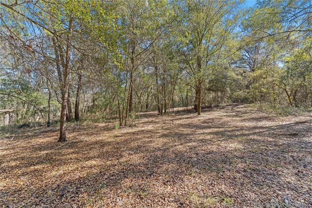 Vendido Recientemente: $85,000 (4.45 acres)