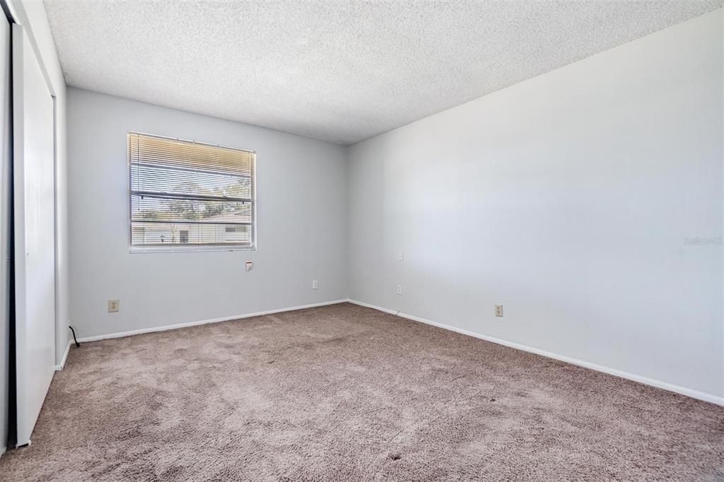 Recently Sold: $159,000 (2 beds, 2 baths, 918 Square Feet)