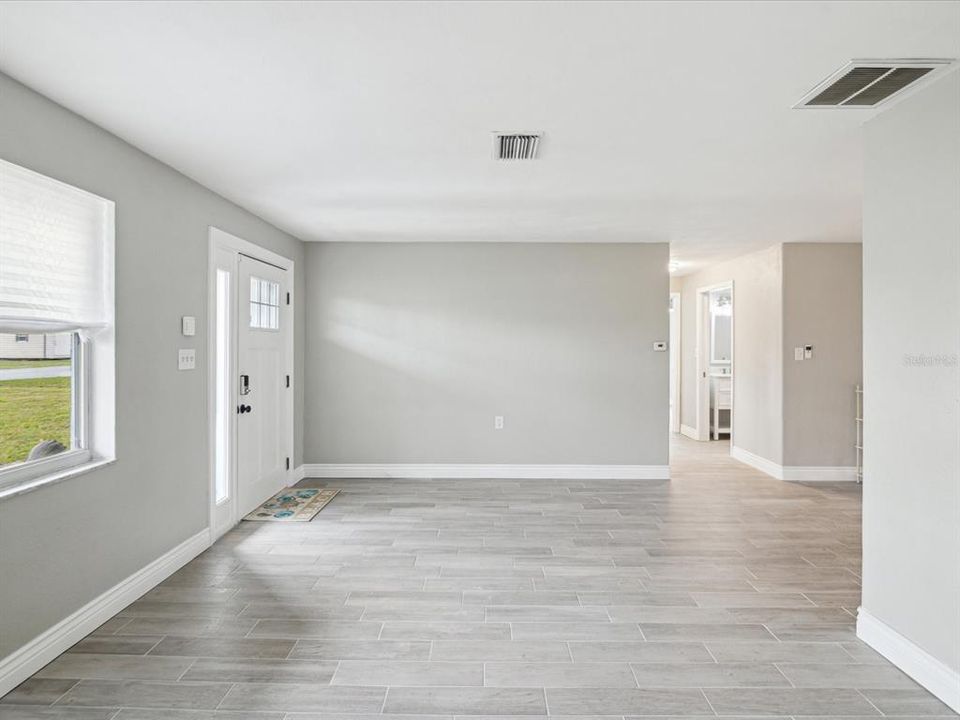 Living Room to Entry