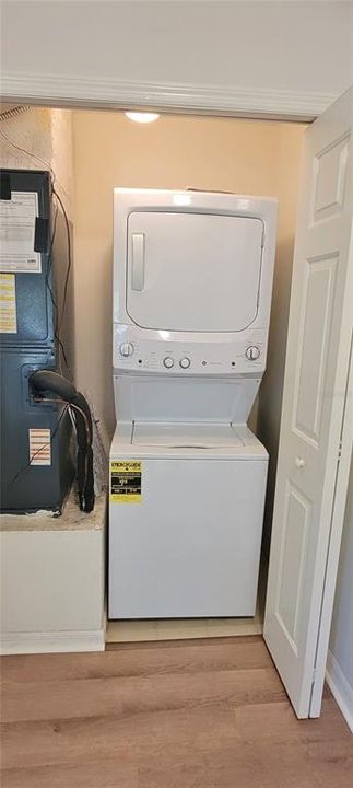 Washer & Dryer included!!