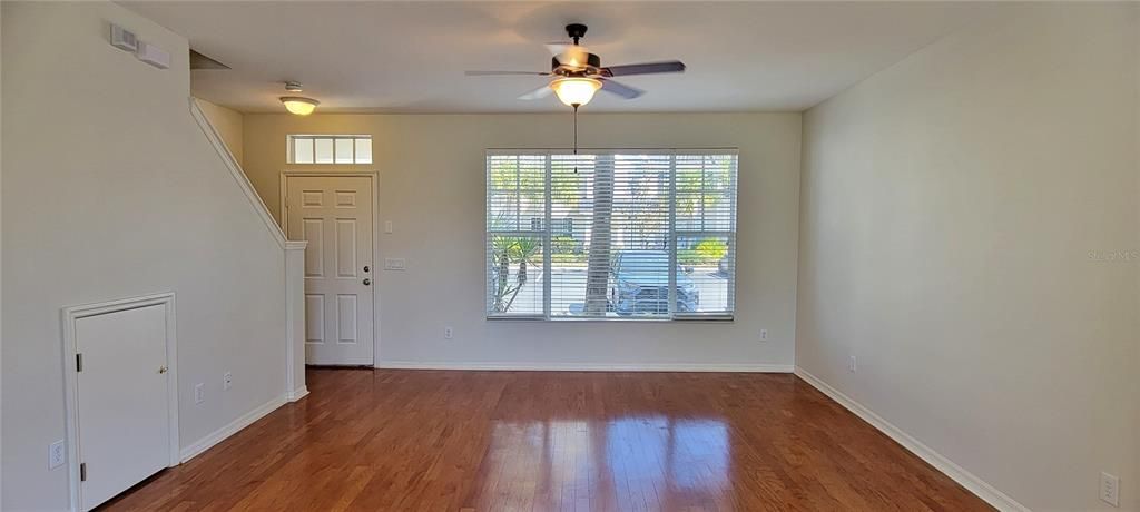 Living/dining room