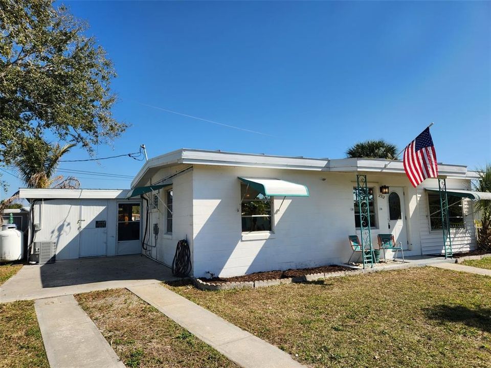 Recently Sold: $119,900 (2 beds, 1 baths, 735 Square Feet)