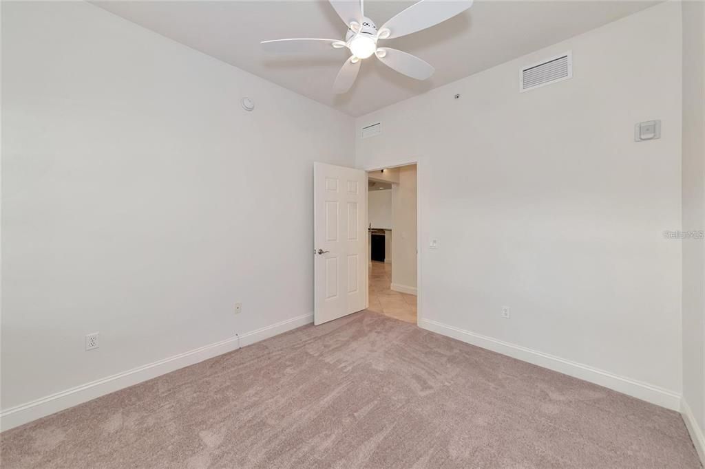 For Sale: $409,000 (2 beds, 2 baths, 1762 Square Feet)