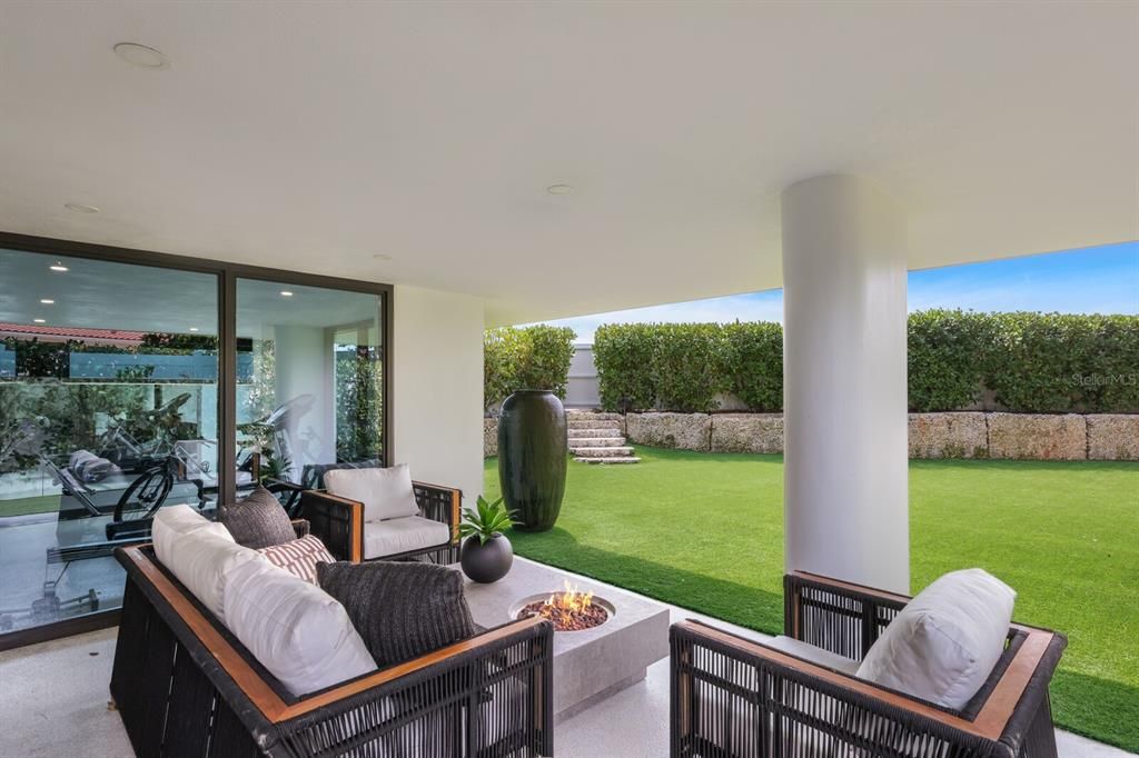 For Sale: $15,995,000 (4 beds, 6 baths, 5079 Square Feet)