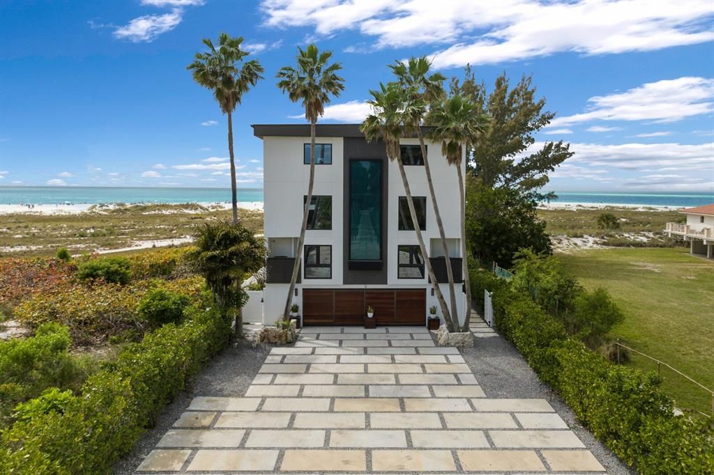 For Sale: $15,995,000 (4 beds, 6 baths, 5079 Square Feet)