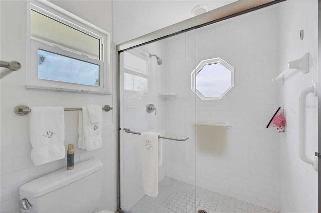 待售: $2,950,000 (3 贝兹, 2 浴室, 1925 平方英尺)