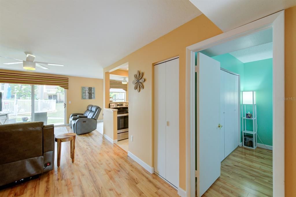 Active With Contract: $249,000 (3 beds, 2 baths, 1141 Square Feet)