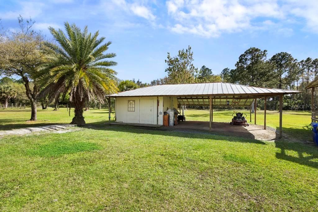 Recently Sold: $549,000 (3 beds, 2 baths, 1456 Square Feet)