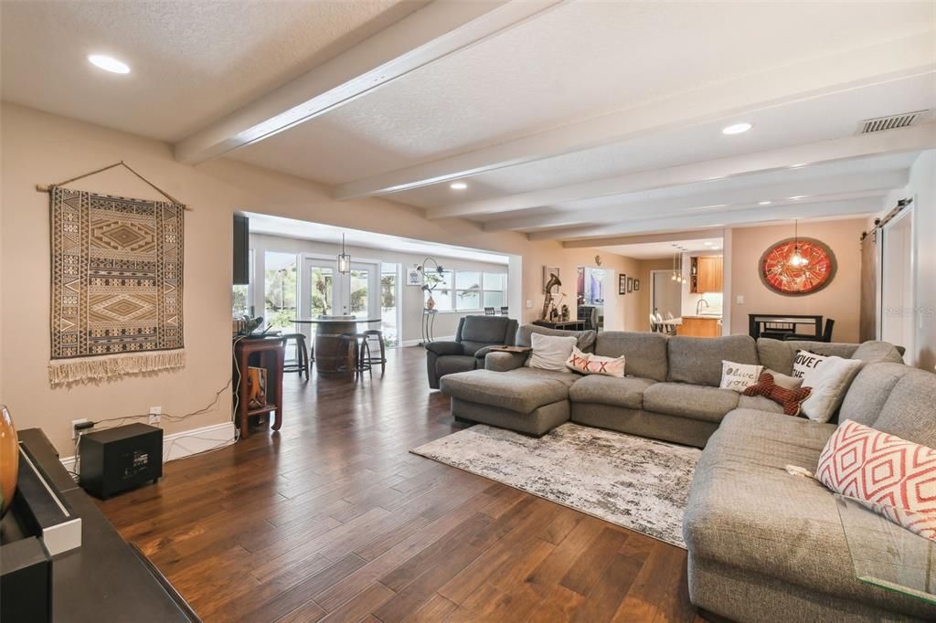 Active With Contract: $899,000 (4 beds, 3 baths, 3875 Square Feet)
