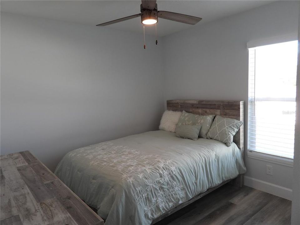 For Sale: $370,000 (3 beds, 2 baths, 1380 Square Feet)