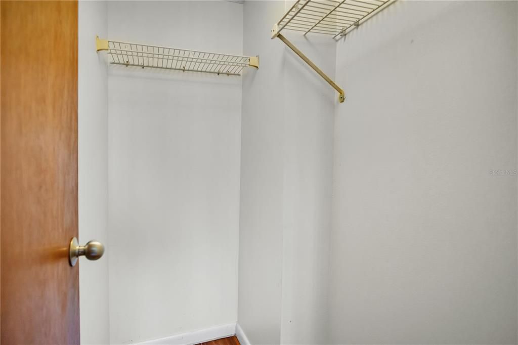 最近售出: $140,000 (2 贝兹, 2 浴室, 783 平方英尺)