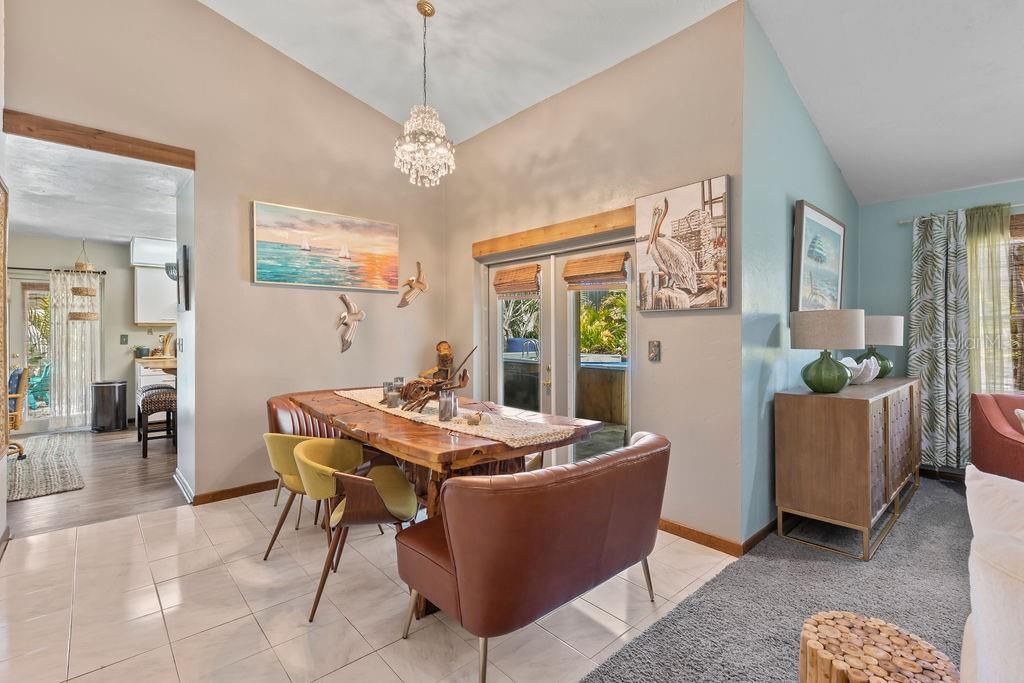 Recently Sold: $535,000 (3 beds, 2 baths, 1482 Square Feet)