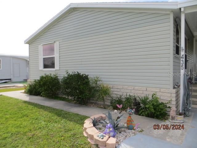 For Sale: $155,000 (2 beds, 2 baths, 1188 Square Feet)