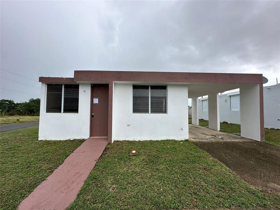 Recently Sold: $77,000 (3 beds, 2 baths, 885 Square Feet)