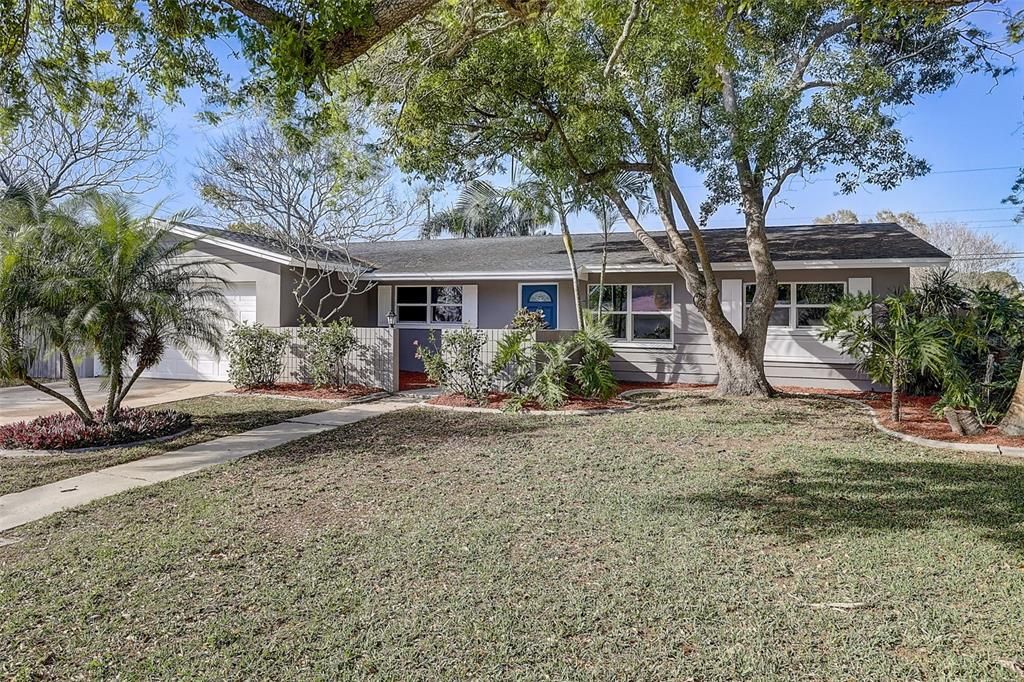 Active With Contract: $369,900 (4 beds, 2 baths, 1420 Square Feet)