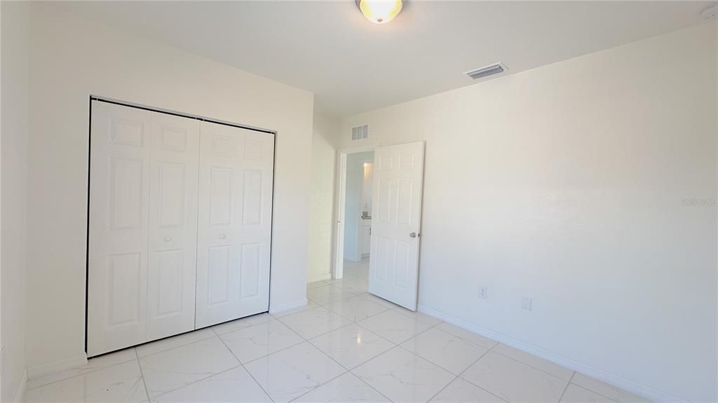 For Rent: $1,600 (3 beds, 2 baths, 1104 Square Feet)